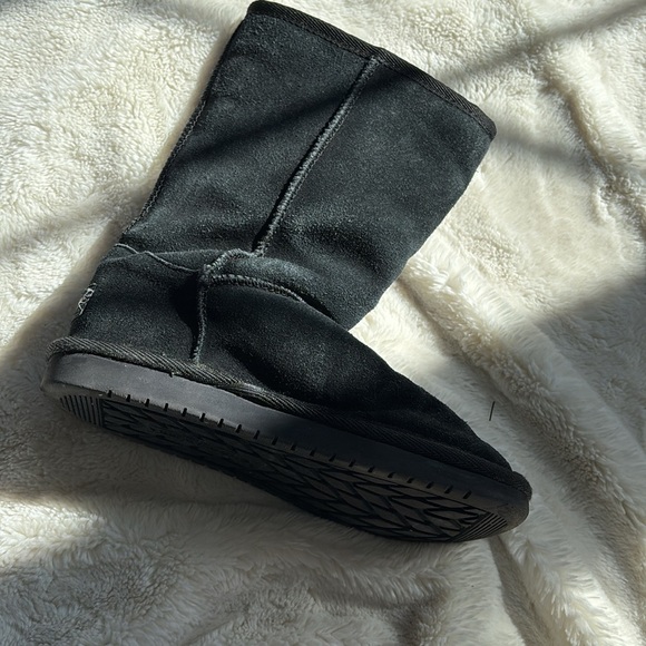 Koolaburra by UGG Kids Bow Boots – Size 2 | Black Suede | Cozy Winter Style | - Picture 3 of 9